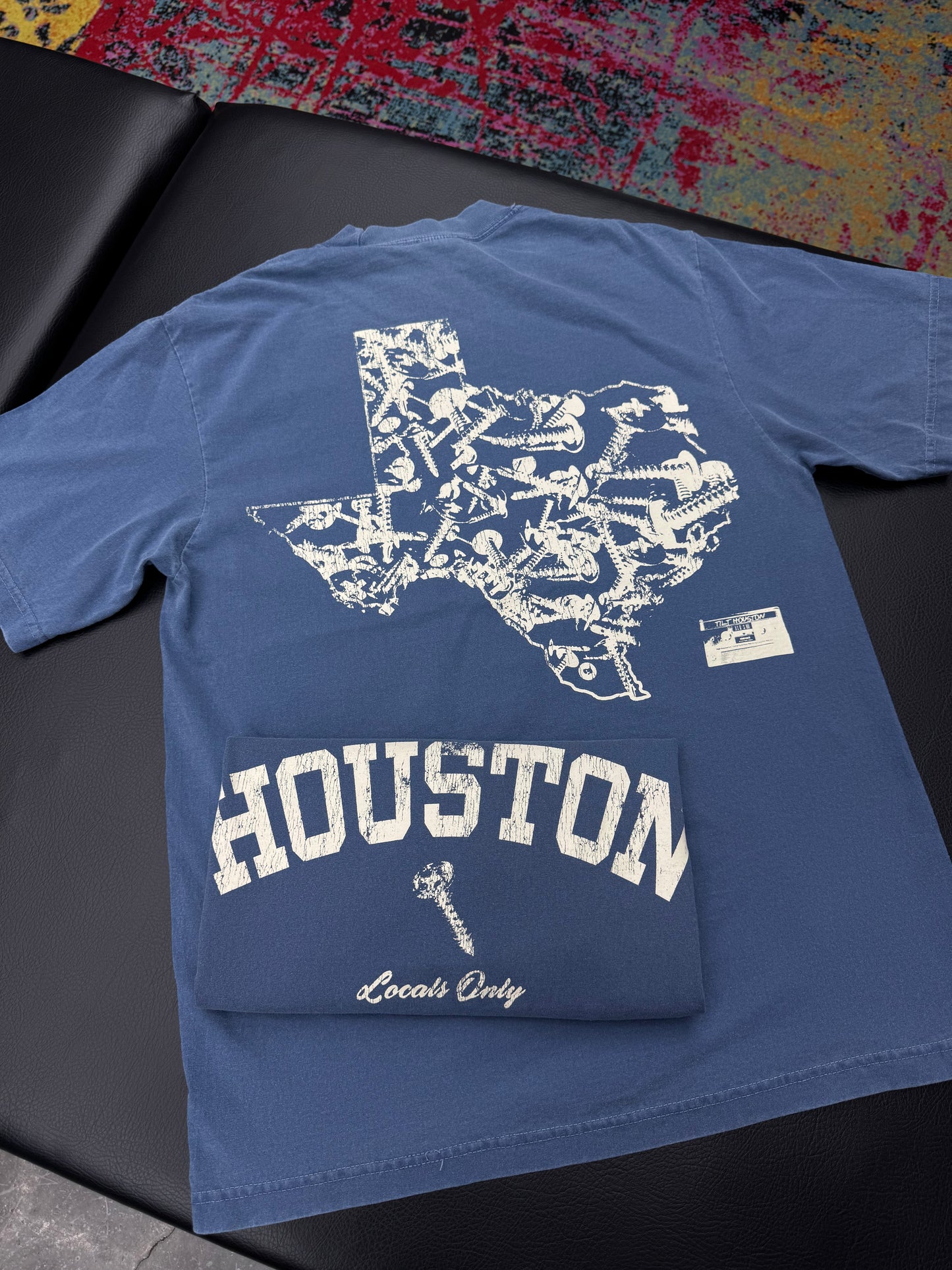 HLO - TX SCREWS TEE (WASHED DENIM/CREAM)