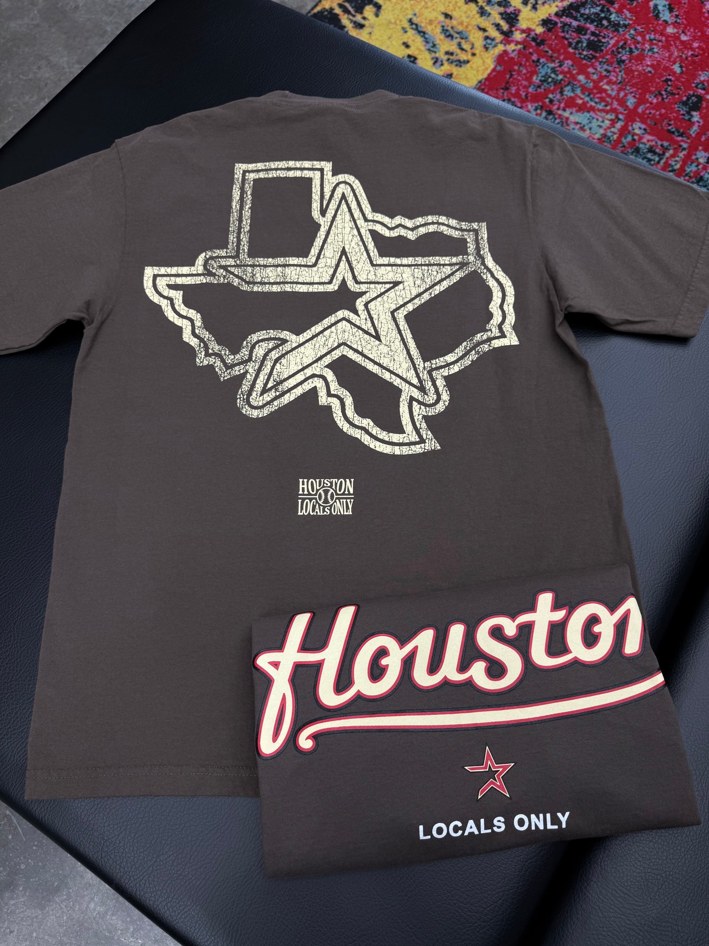 HLO - TX STATE SCRIPT TEE (MOCHA)