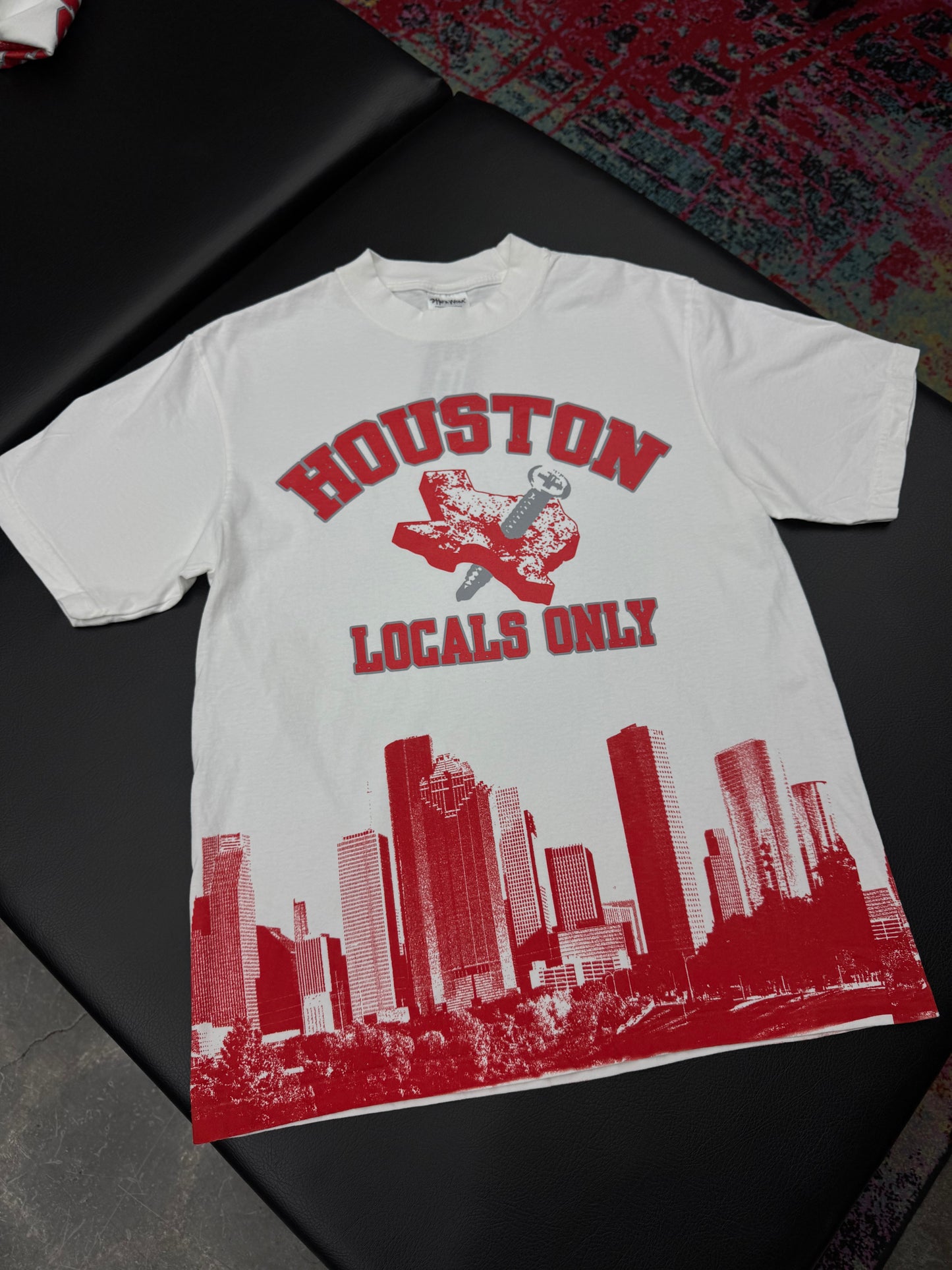 HLO - SKYLINE AOP (WHT/RED)